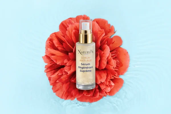 Sérum et fleur de pivoine